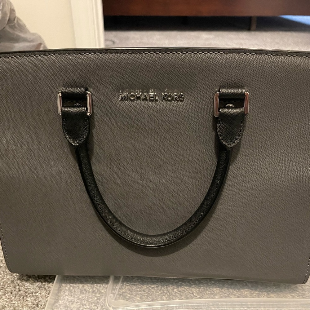 Michael Kors grey and black purse.Preloved in great shape.